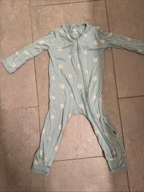 Kyte Baby romper Daisey